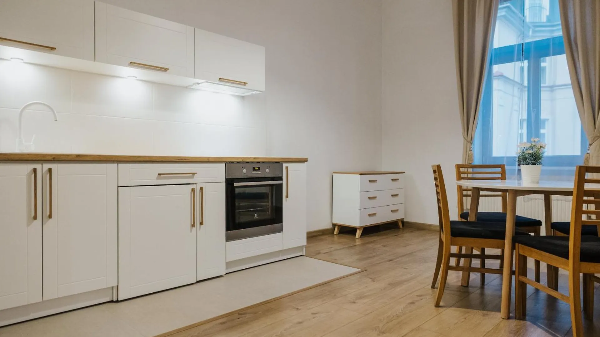 Atticus Apartments Krakow Poland